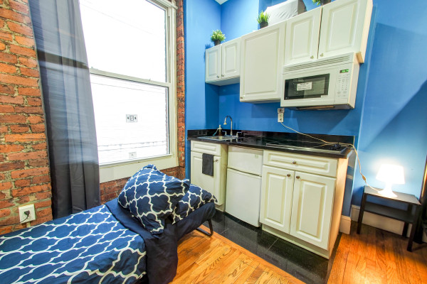 #10681 - Elegant Studio | Vakantieverhuur | Empire Bway