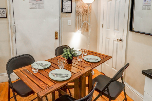 #11422 - Amazing Midtown Studio | Vakantieverhuur | Empire Bway