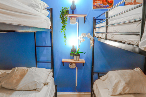 #11451 - Charming Studio | Vakantieverhuur | Empire Bway