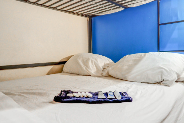 #11452 - Charming Studio | Vakantieverhuur | Empire Bway