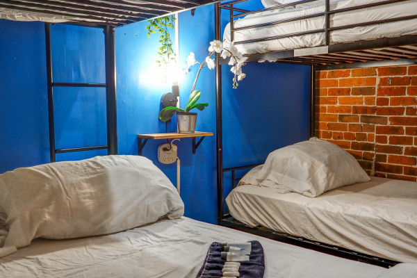 #11455 - Charming Studio | Vakantieverhuur | Empire Bway