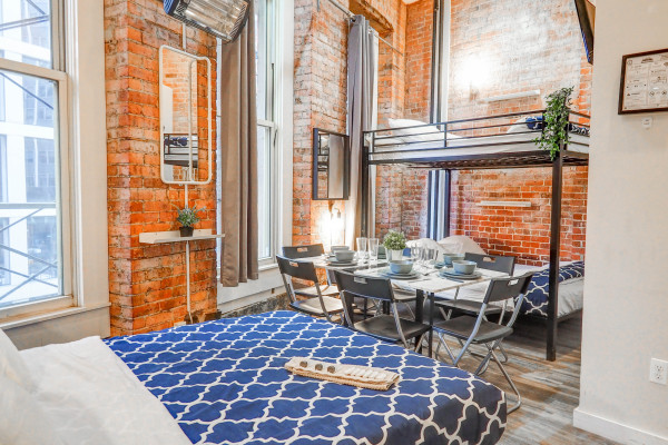 #11477 - Iconic flat along Midtown west NYC | Lomavuokraus | Hello Homes Sitges