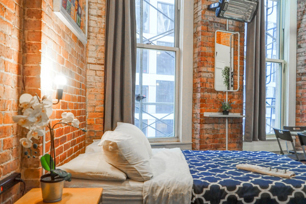 #11481 - Iconic flat along Midtown west NYC | Holiday Rentals | Empire Bway