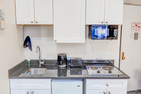 #11486 - Iconic flat along Midtown west NYC | Holiday Rentals | Empire Bway