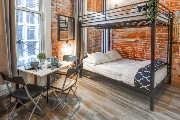 #11491 - Iconic flat along Midtown west NYC | Holiday Rentals | Empire Bway