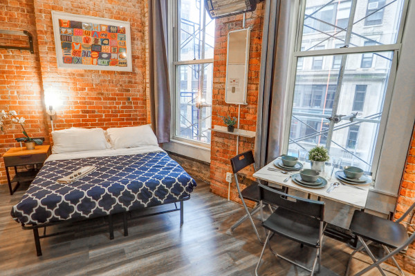 #11495 - Iconic flat along Midtown west NYC | Holiday Rentals | Empire Bway