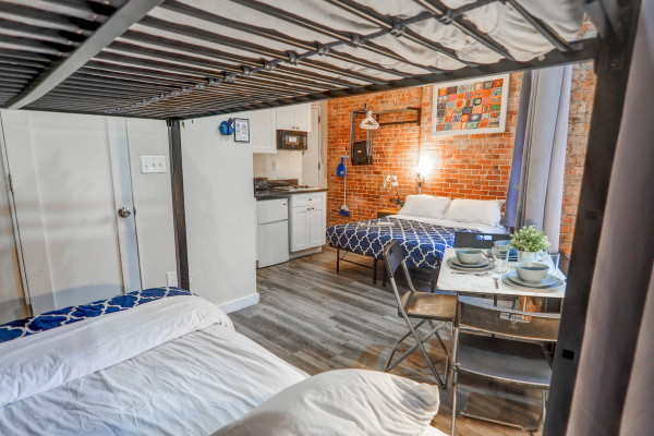 #11499 - Iconic flat along Midtown west NYC | Holiday Rentals | Empire Bway