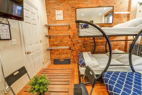 #11537 - Sweet Studio Manhattan | Holiday Rentals | Empire Bway