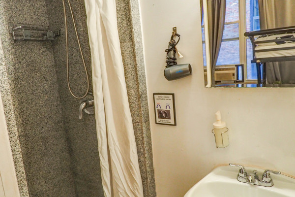 #11540 - Sweet Studio Manhattan | Holiday Rentals | Empire Bway
