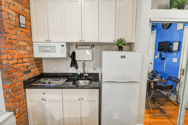 #11548 - Chic Executive Studio | Holiday Rentals | Empire Bway