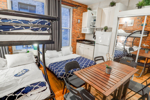 #11559 - Chic Executive Studio | Holiday Rentals | Empire Bway