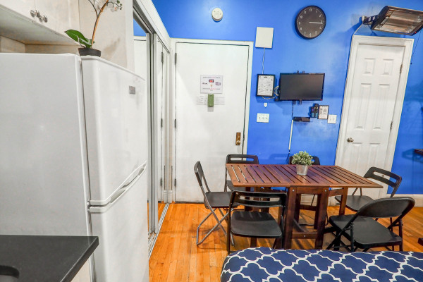 #11563 - Chic Executive Studio | Holiday Rentals | Empire Bway