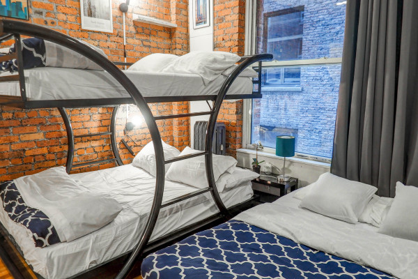 #11571 - Chic Executive Studio | Holiday Rentals | Empire Bway