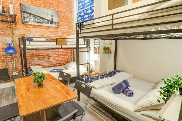 #11589 - Studio flat in West Midtown | Holiday Rentals | Empire Bway