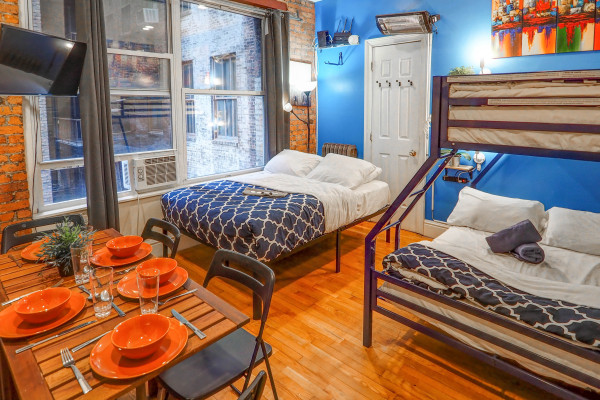 #11607 - Empire Nights | Holiday Rentals | Empire Bway