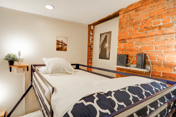#11628 - Executive Loft Manhattan | Holiday Rentals | Empire Bway