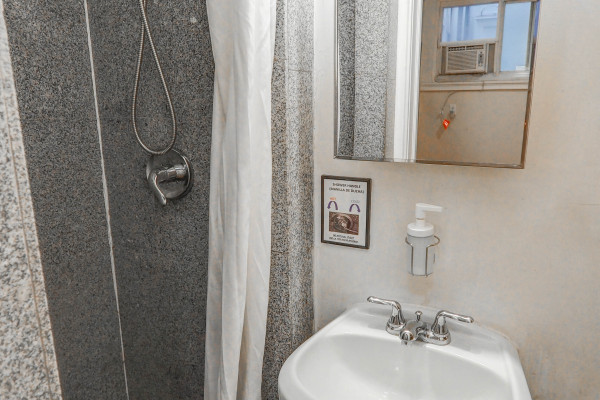 #11654 - Executive Loft Manhattan | Holiday Rentals | Empire Bway