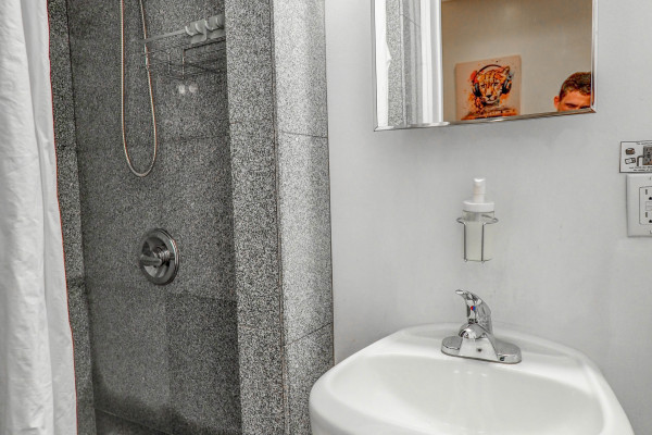 #11659 - The Little Midtown Studio | Holiday Rentals | Empire Bway