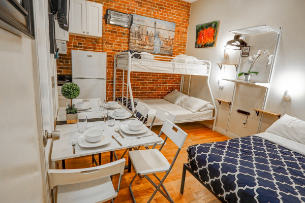#11670 - The Little Midtown Studio | Holiday Rentals | Empire Bway