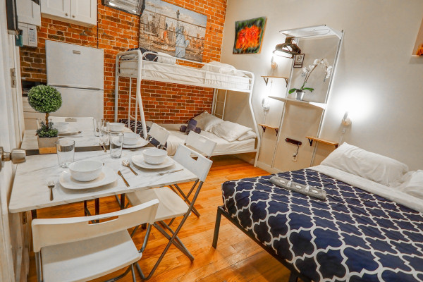 #11671 - The Little Midtown Studio | Holiday Rentals | Empire Bway