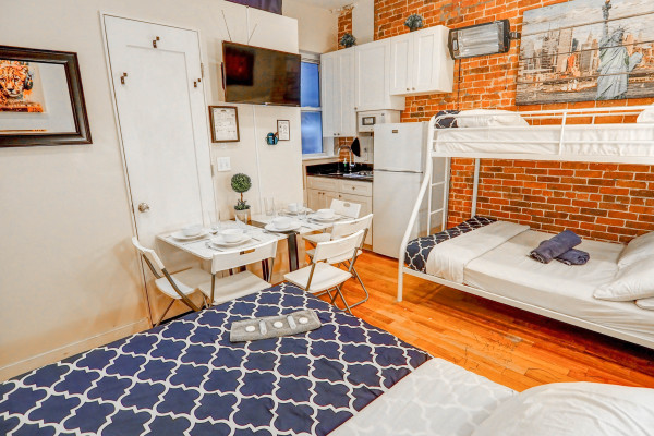 #11678 - The Little Midtown Studio | Lomavuokraus | Hello Homes Sitges