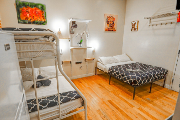 #11691 - The Little Midtown Studio | Holiday Rentals | Empire Bway