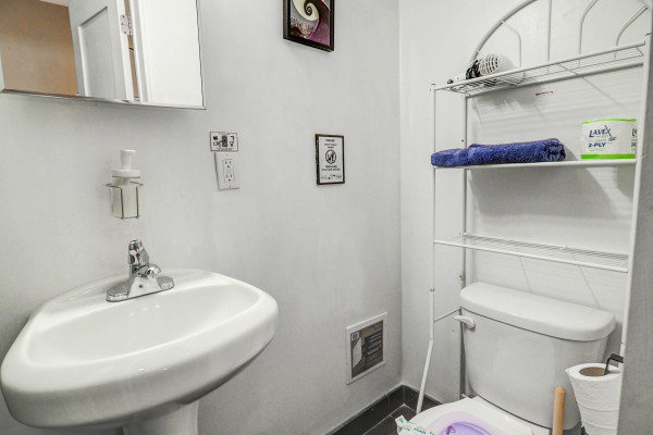 #11692 - The Little Midtown Studio | Holiday Rentals | Empire Bway